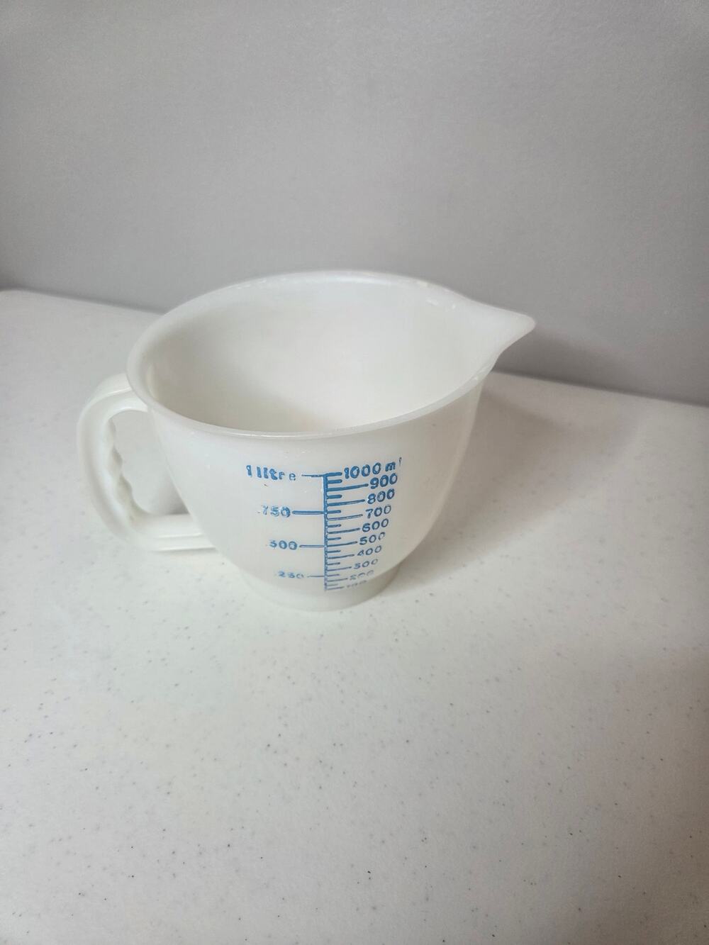 Vintage Tupperware Mix-N-Store 4 Cup 1 Liter Measuring Bowl